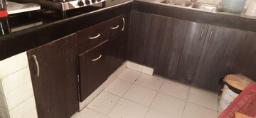 Kitchen in 3 BHK Builder Floor at BPTP District, Sector 81 – for Sale