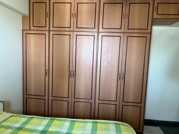 Bedroom in 2 BHK Apartment at Dahisar East – for Sale