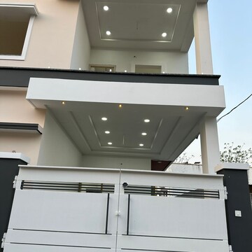 Furnished Amenities in 4 BHK Villa at Yapral – for Sale