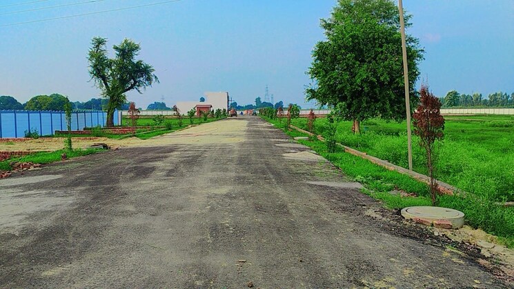 Garden, lawar np  134 Sq.Yd. Plot In Lawar np Meerut 7445325