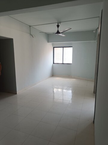Room in 1 BHK Apartment at Guruwar Peth – for Sale