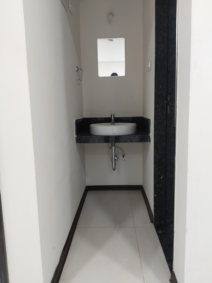 Bathroom, baner 2 Bedroom 950 Sq.Ft. Apartment In Baner Pune 7445685