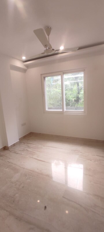 Room in 4 BHK Builder Floor at Govindpuri – for Sale
