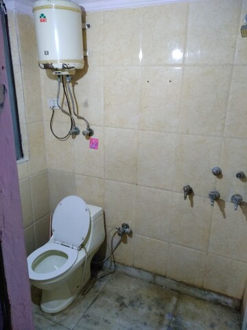 Bathroom in 1 BHK Builder Floor at Lajpat Nagar – for Rent