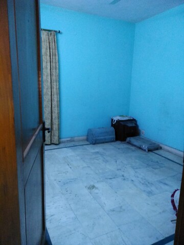 Bedroom in 1 BHK Apartment at Lajpat Nagar – for Rent