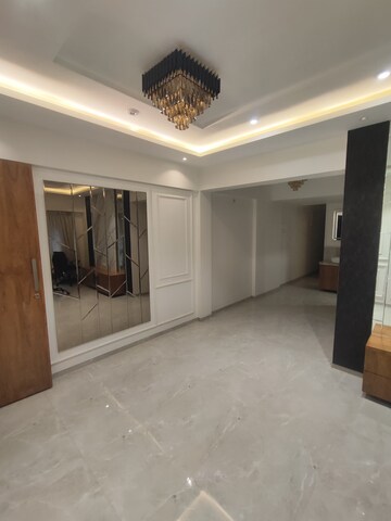 Room in 3 BHK Apartment at Chembur – for Sale