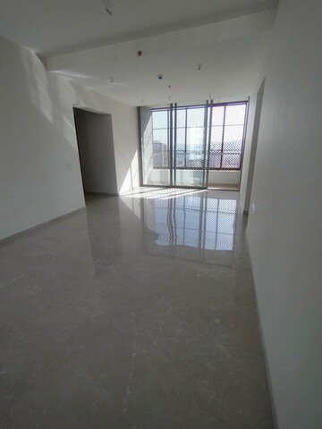 Room in 3 BHK Apartment at Piramal Vaikunth, Balkum Pada – for Sale