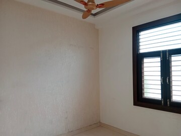 Room in 3 BHK Apartment at Saviour Green Arch, Tech Zone 4 Greater Noida – for Sale