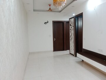 Room in 3 BHK Apartment at Saviour Green Arch, Tech Zone 4 Greater Noida – for Sale