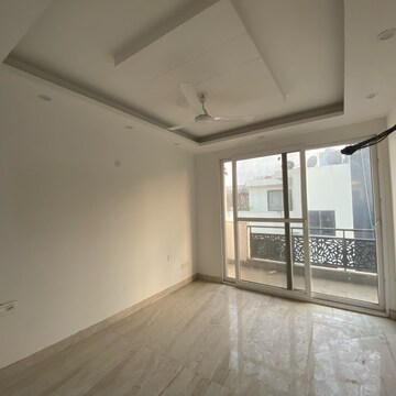 Room in 3 BHK Builder Floor at Chattarpur – for Sale