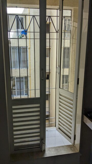 Staircase in 1.5 BHK Apartment at Dosti West County Phase 4 Dosti Pine, Balkum Pada – for Sale