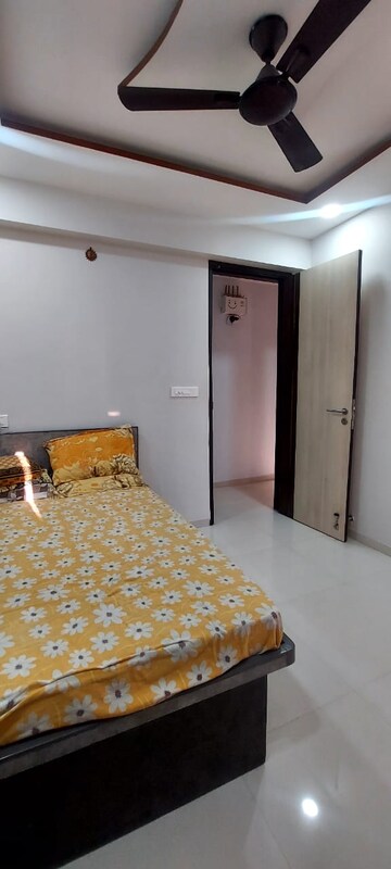 Bedroom in 2 BHK Apartment at Kalwa – for Sale