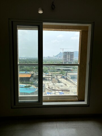 Room in 1.5 BHK Apartment at Dosti West County Phase 4 Dosti Pine, Balkum Pada – for Sale