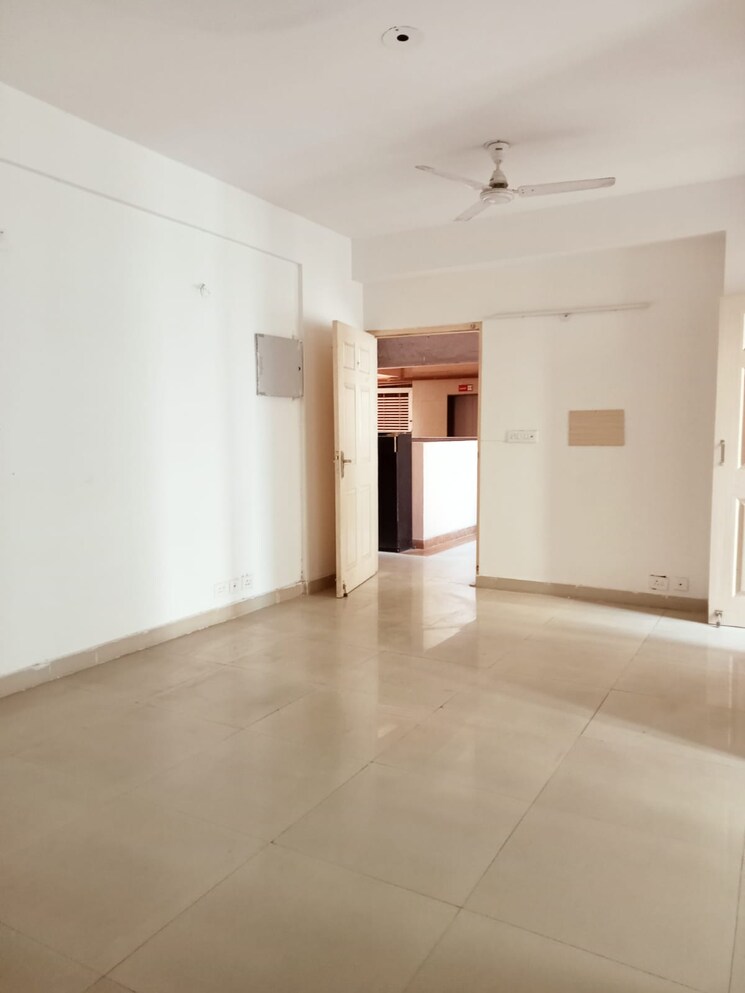 Room, supertech-cape-town 3 Bedroom 1295 Sq.Ft. Apartment In Sector 74 Noida 7446870