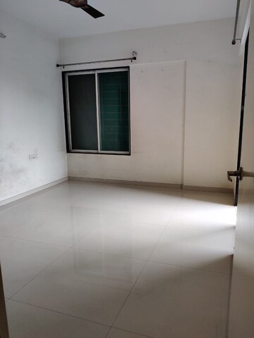 Room in 2 BHK Apartment at Vishal Belleza, Hadapsar – for Sale