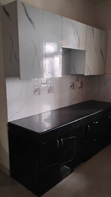 Kitchen in 2 BHK Apartment at Signature Global The Roselia, Sector 95a – for Sale