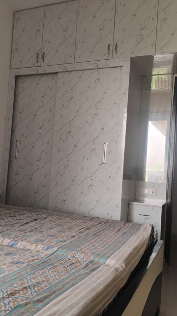 Room in 2 BHK Apartment at Signature Global The Roselia, Sector 95a – for Sale