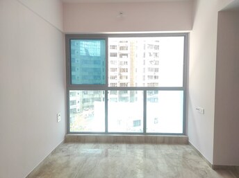 1 BHK Apartment For Rent in Rajesh White City Kandivali East Mumbai  7446996