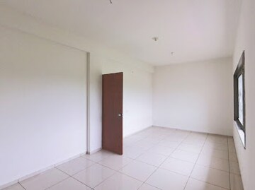 Room in 1 BHK Apartment at Borivali East – for Sale