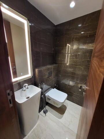 Attached Bathroom in 3 BHK Builder Floor at East Patel Nagar – for Sale