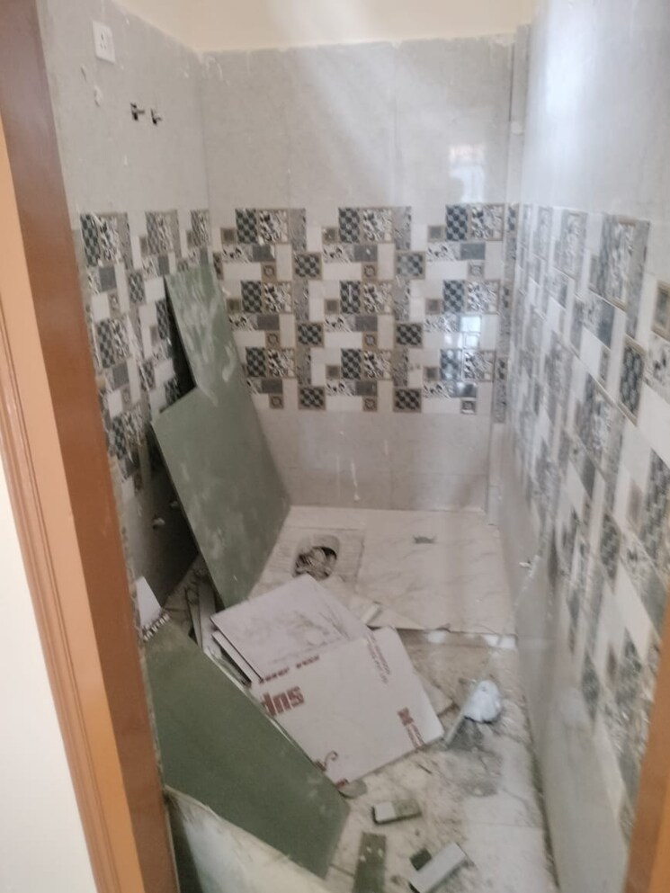 Bathroom, faizabad road 2 Bedroom 891 Sq.Ft. Builder Floor In Faizabad Road Lucknow 7447421