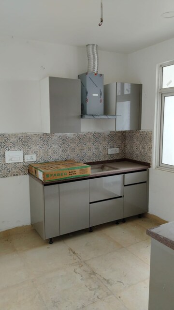 Bedroom in 3 BHK Apartment at Omaxe R2, Gomti Nagar – for Sale