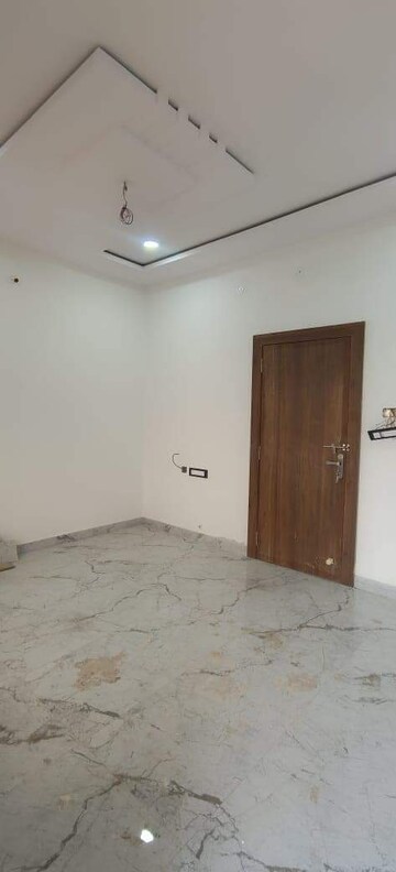 Room in 2 BHK Independent House at Tatibandh – for Sale