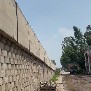  Showroom – Exterior View View at Parbhat Road - for Sale