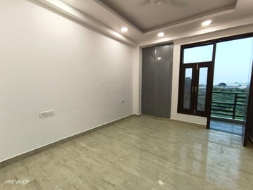 Room in 3 BHK Builder Floor at Chattarpur – for Sale