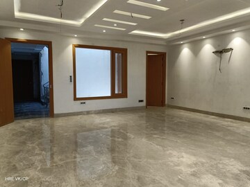 Room in 4 BHK Builder Floor at Vasant Kunj – for Sale