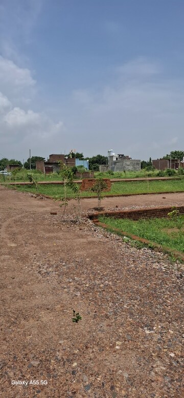 Plot Area in  Plot at Dhoom Manikpur – for Sale