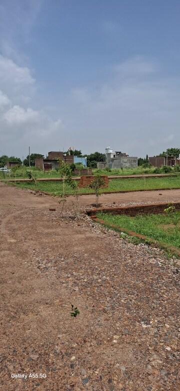 Plot Area in  Plot at Dhoom Manikpur – for Sale