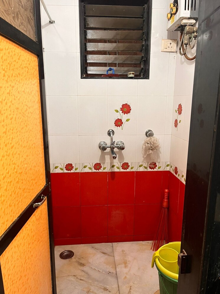 Bathroom, trimurti-narayan 1 Bedroom 419 Sq.Ft. Apartment In Mulund East Mumbai 7448850