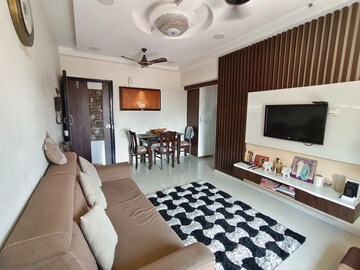 Bedroom in 2.5 BHK Apartment at Veena Saaz, Kandivali East – for Sale