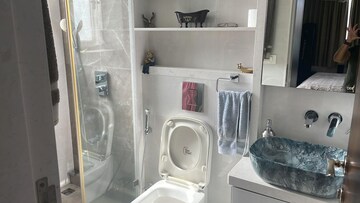 Bathroom in 2.5 BHK Apartment at Veena Saaz, Kandivali East – for Sale