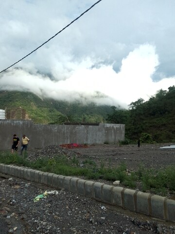  Plot For Sale in Sahastradhara