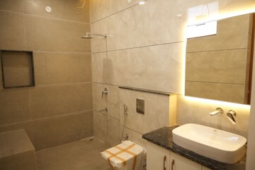 Bathroom in 4 BHK Villa at Gms Road – for Sale