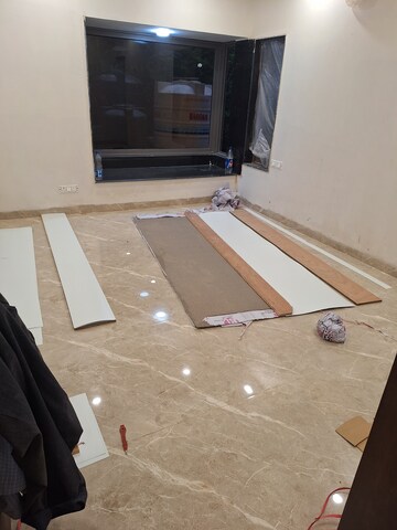 Furnished Amenities in 4 BHK Apartment at Vasant Kunj – for Sale
