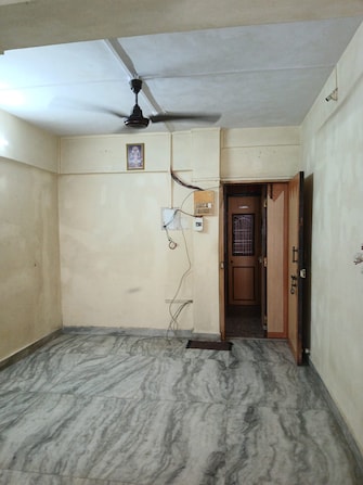 1 BHK Apartment For Rent in Oberoi Mall Goregaon East Mumbai  7450021