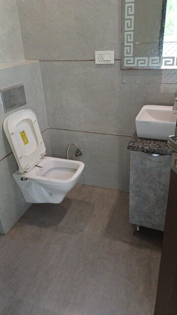 Bathroom in 2.5 BHK Builder Floor at Paschim Vihar – for Sale