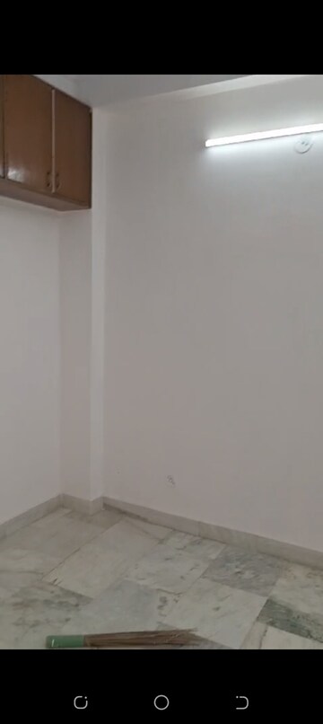 Room in 2 BHK Builder Floor at Dwarka Mor – for Sale