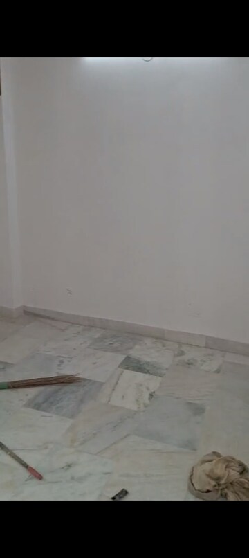 Room in 2 BHK Builder Floor at Dwarka Mor – for Sale