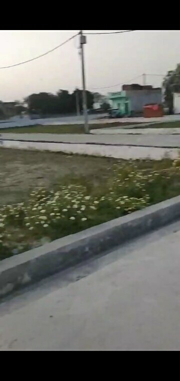  Plot – Exterior View View at Arun Vihar Sector 37, Sector 37 - for Sale