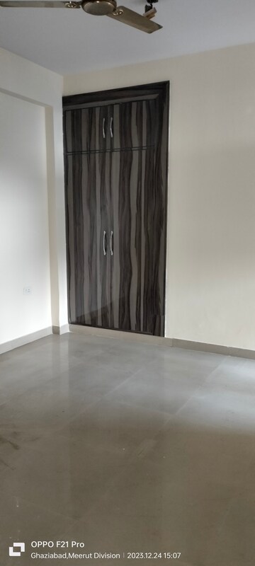 Room in 3 BHK Apartment at Sarvottam KSN Square, Vasundhara Sector 4 – for Sale