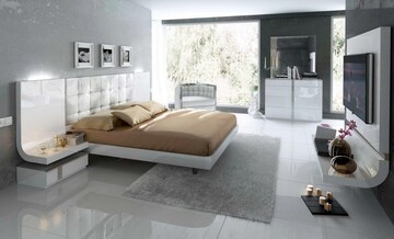 Room in 4 BHK Builder Floor at Shalimar Bagh – for Sale