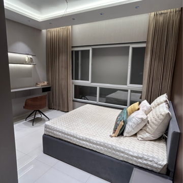 Bedroom in 4 BHK Apartment at Koregaon Park Annexe – for Sale
