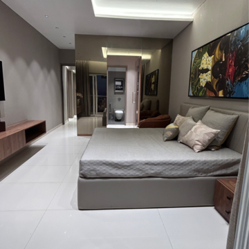 Bedroom in 4 BHK Apartment at Koregaon Park Annexe – for Sale