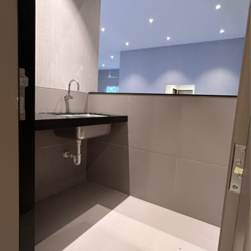 Kitchen in 4 BHK Apartment at Koregaon Park Annexe – for Sale