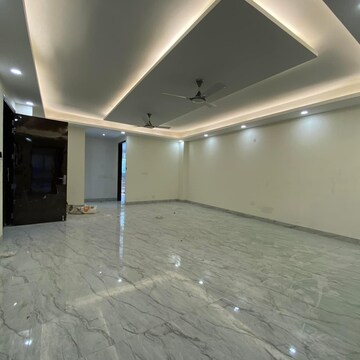 Room in 3 BHK Builder Floor at Chattarpur – for Sale