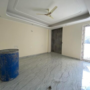 Room in 3 BHK Builder Floor at Chattarpur – for Sale